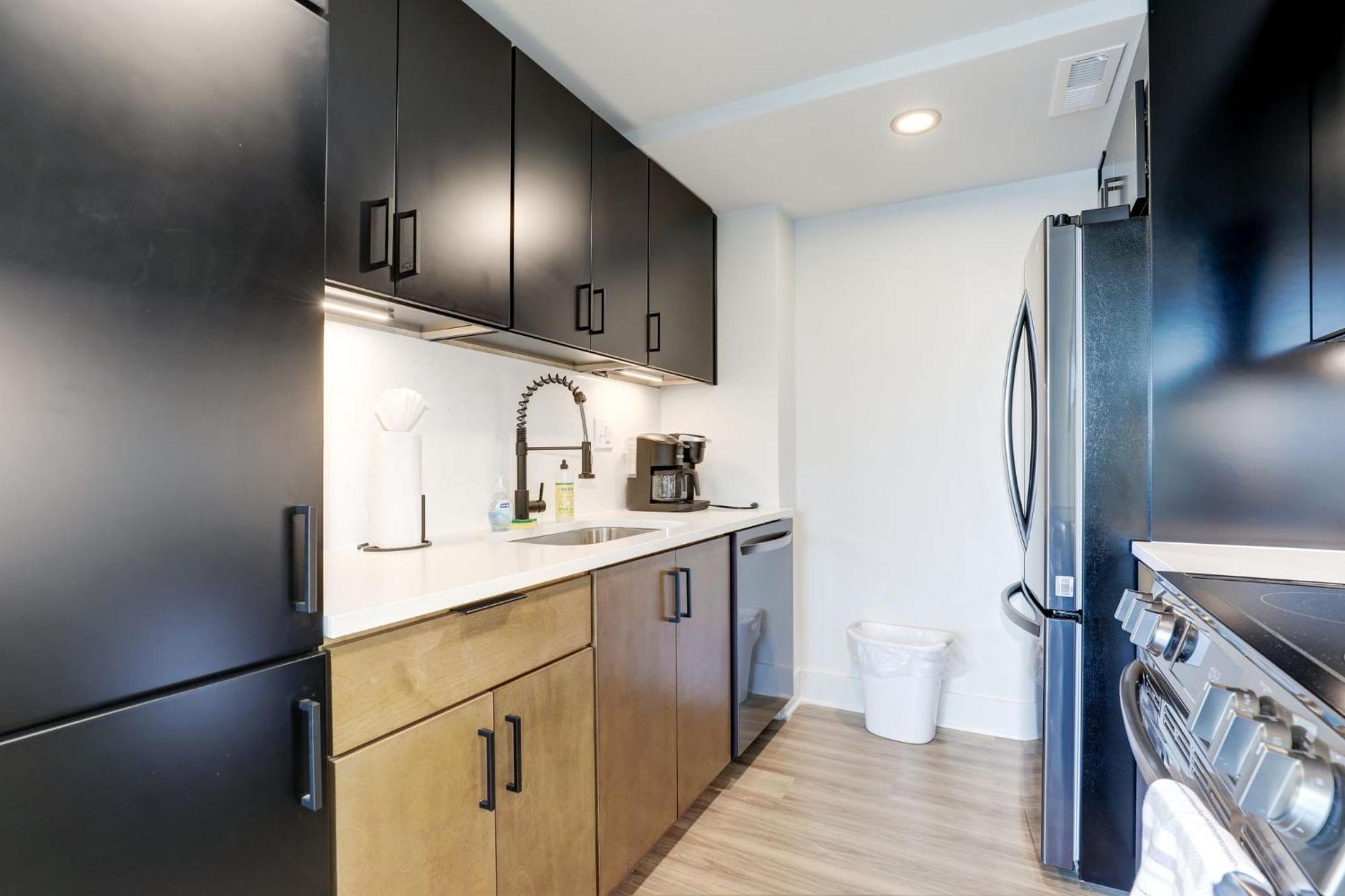 2Br Executive Apartment In Prime Location Arlington Exterior photo